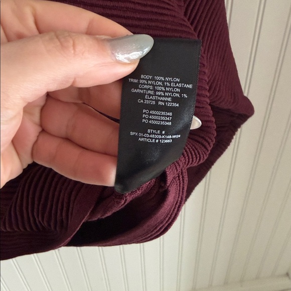 Babaton Aritzia Ambrosio Turtleneck in Burgundy and Black - Picture 5 of 9